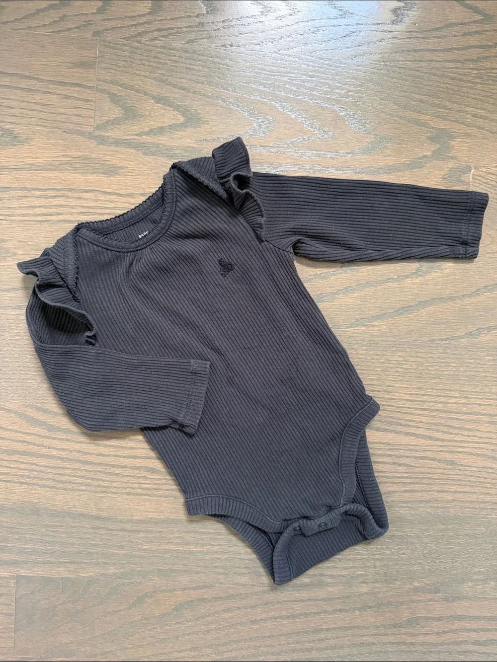 Old Navy Black Ruffle-Trim Long-Sleeve Thermal-Knit Bodysuit | 6-12 Months
